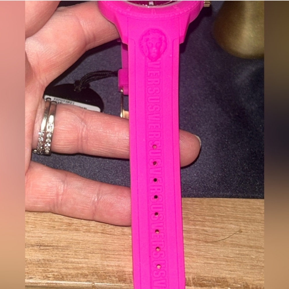 Versace Versus Watch - Picture 8 of 9